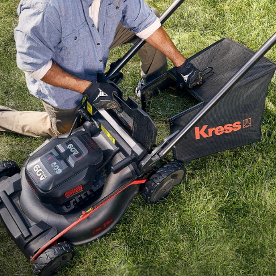 Tosaerba semovente KRESS KG760E in uso